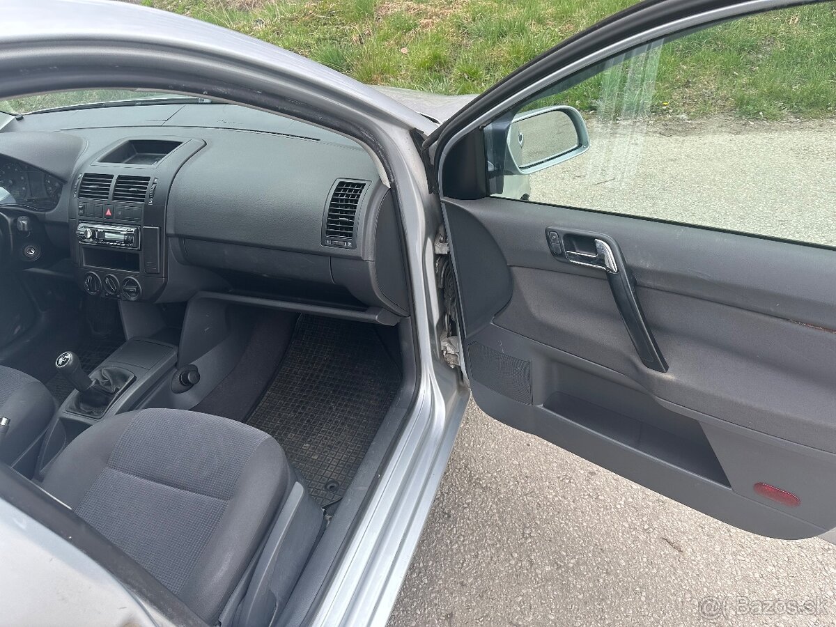 Volkswagen Polo - Benzín / 47kW - 13