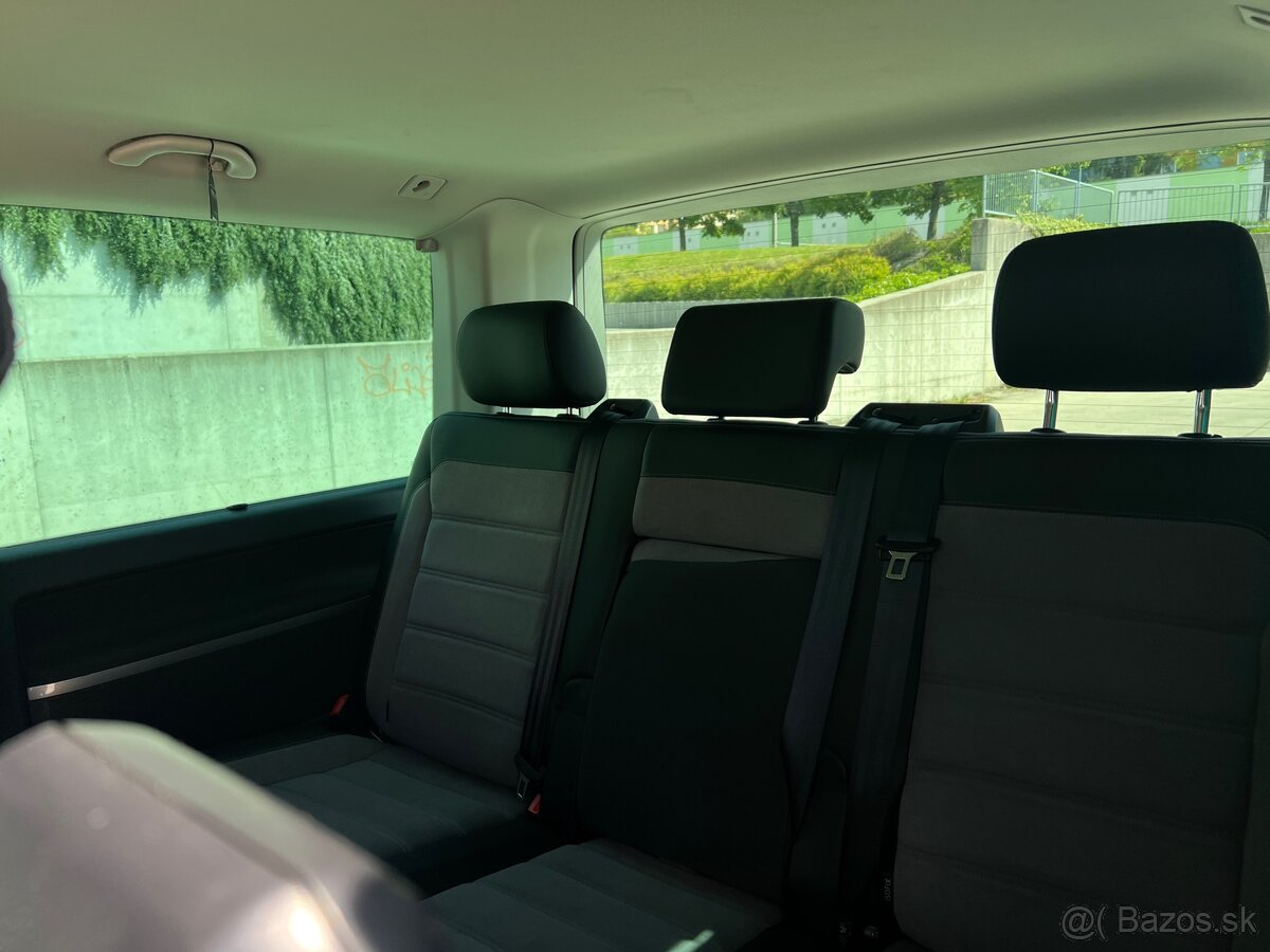 Volkswagen Multivan Comfortline - 13