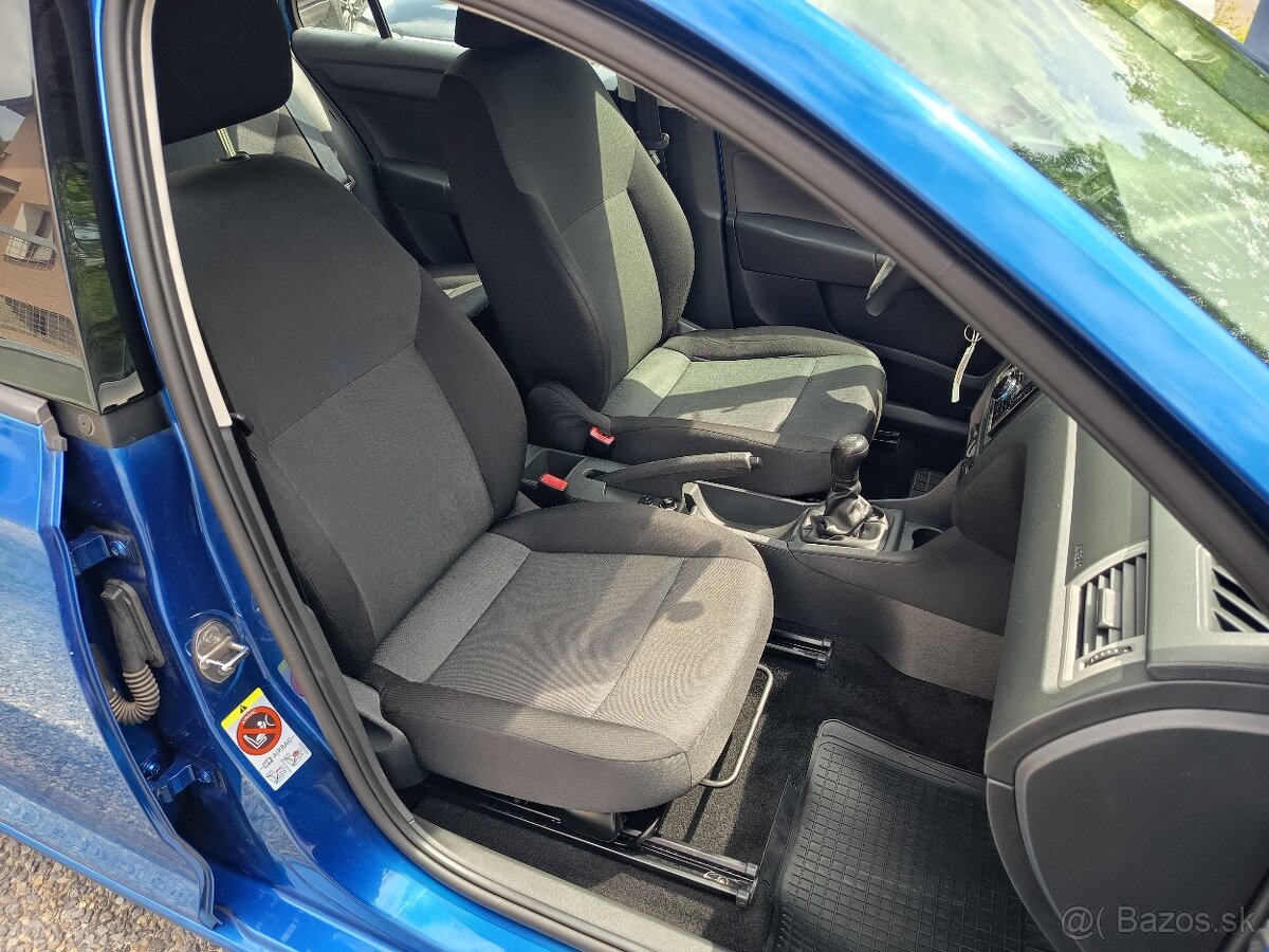 ŠKODA RAPID 1,2 TSI 63kW Spaceback - 13