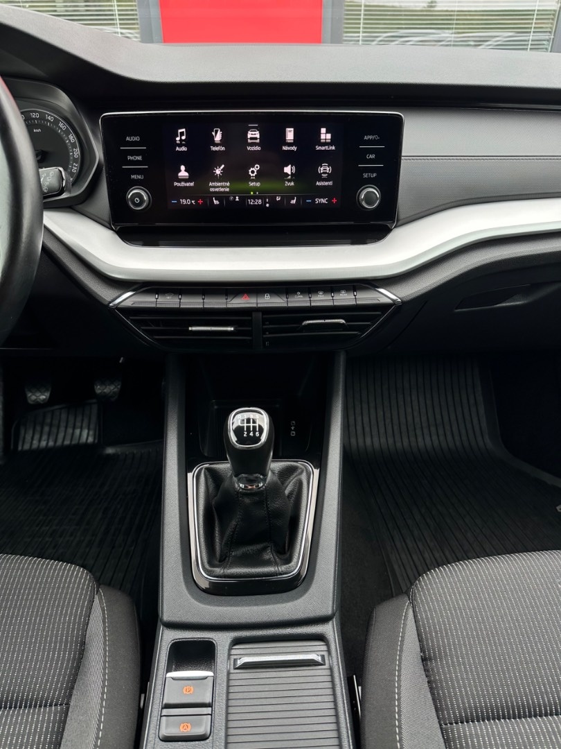 Škoda Octavia 2.0 TDI Ambition, SmartLink, Keyless, SR - 13