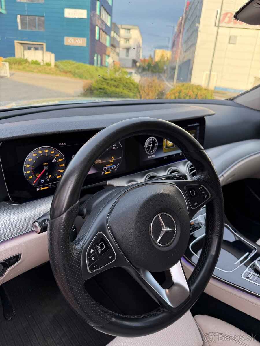 Mercedes Benz E 220d - 13