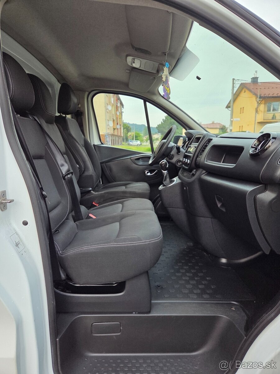 Renault Trafic 2.0 dCi Automat - 13