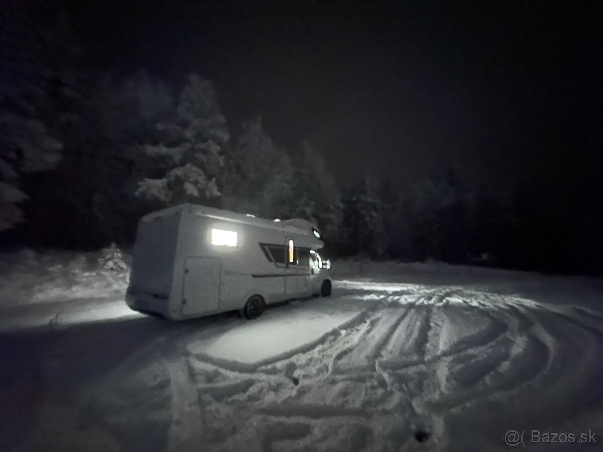 Zimný karavan Adria Coral XL 660SL - 13