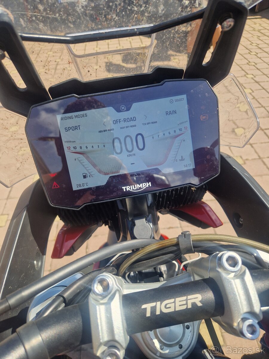 Triumph tiger 900 gt - 13