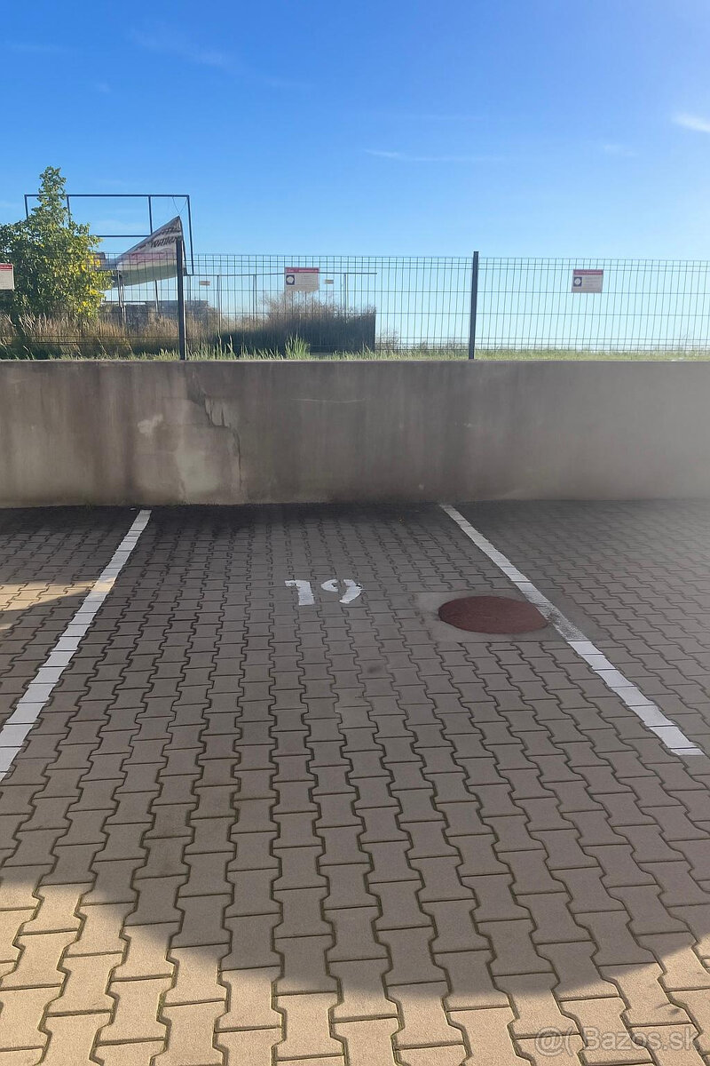 Kompletne zariadený 2kk byt na ulici Športová v NMnV - 13