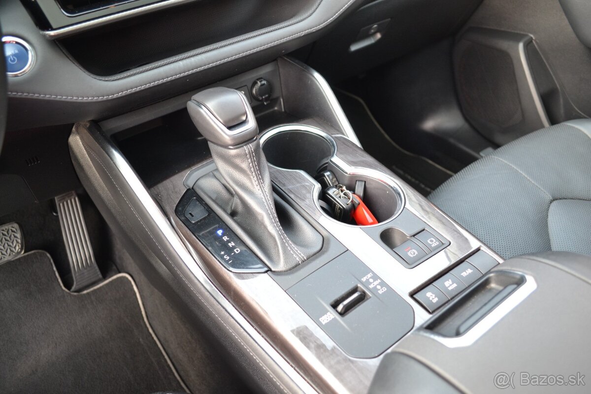 Toyota Highlander 2,5 Hybrid Dynamic Force AWD E-CVT - 13