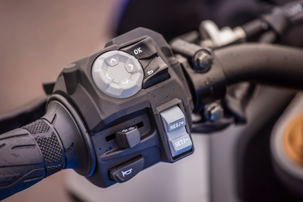 Suzuki gsx-s 1000 gt - 13