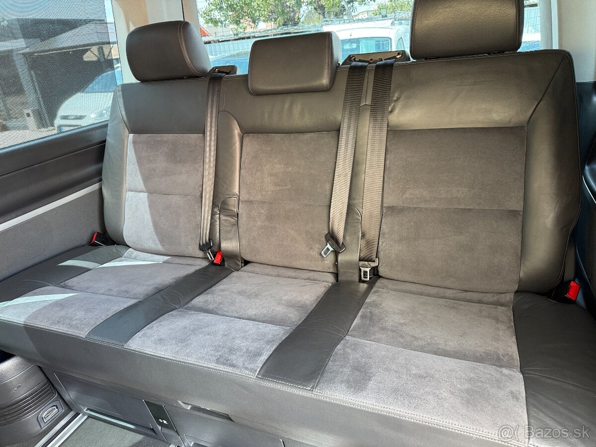 VW Multivan Highline DSG - 13