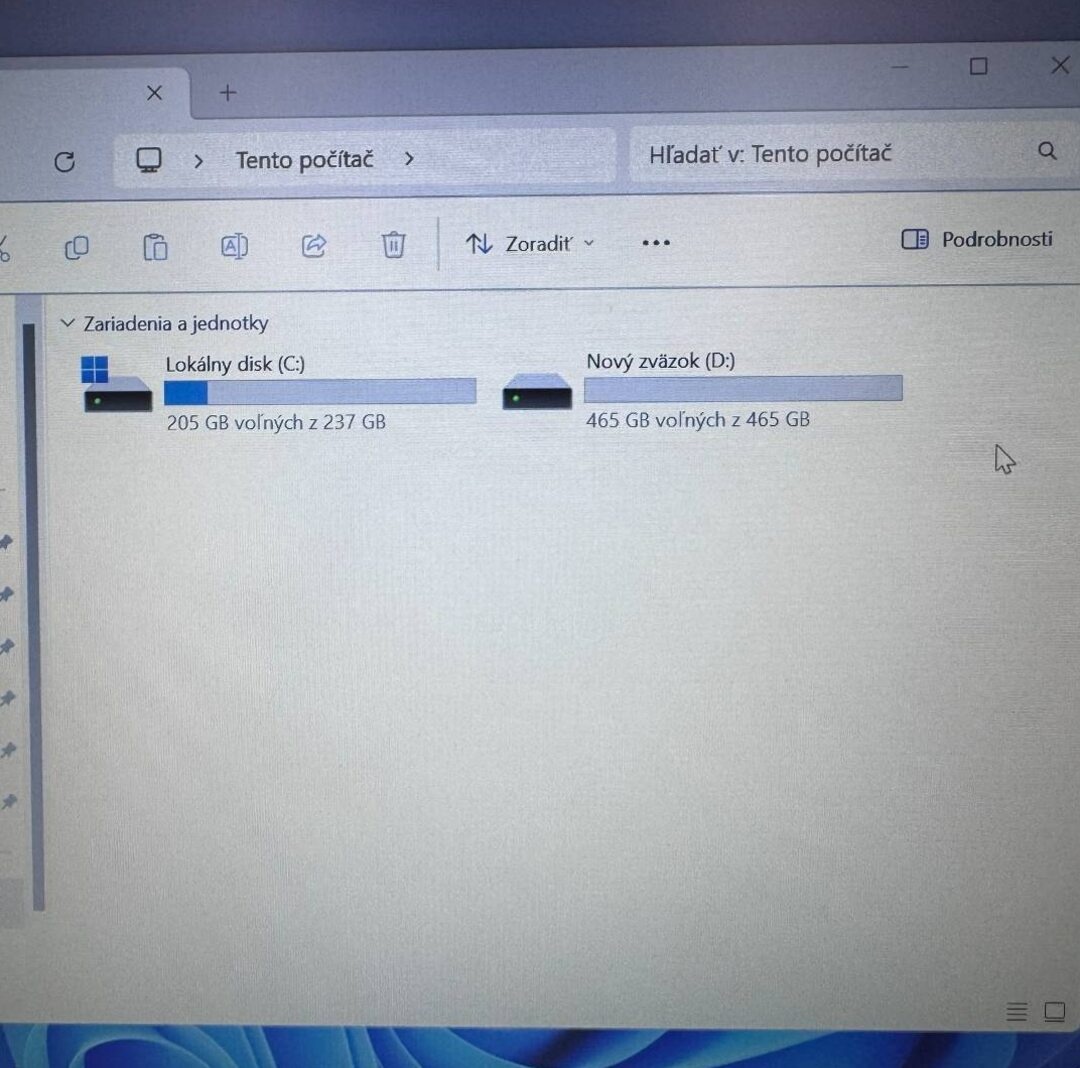 Notebook 14" HP.AMD PRO A10-8730B 4x2,40GHz.8gb ram.256gSSD - 13