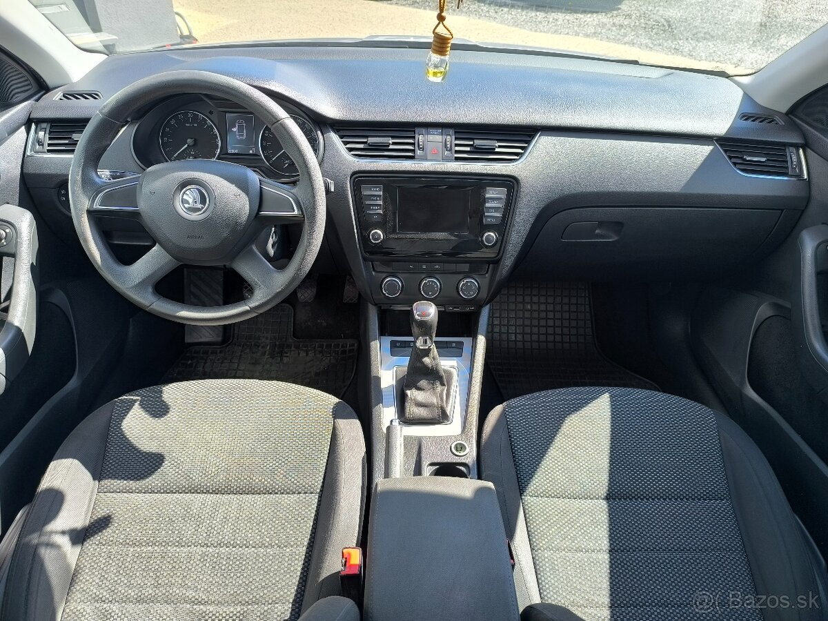 Škoda Octavia Combi 1.6 TDI Ambition 4x4 - 13