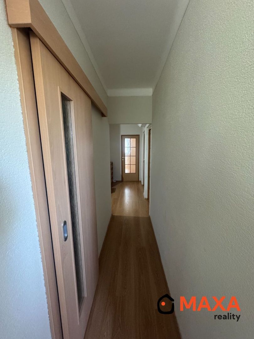 KLIMATIZOVANÝ,nadštandardný 3 izbový byt so šatníkom, pri Ka - 13