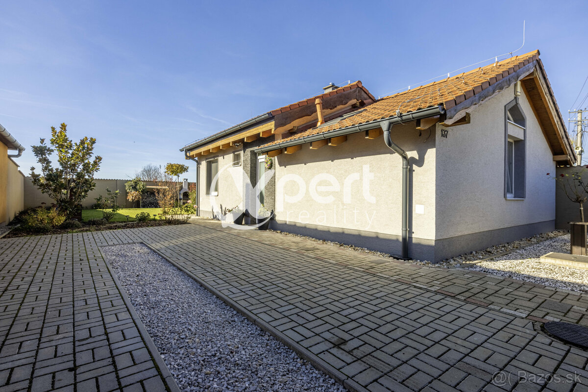 Rodinný dom – pokoj, pohodlie a skvelá dostupnosť - 13