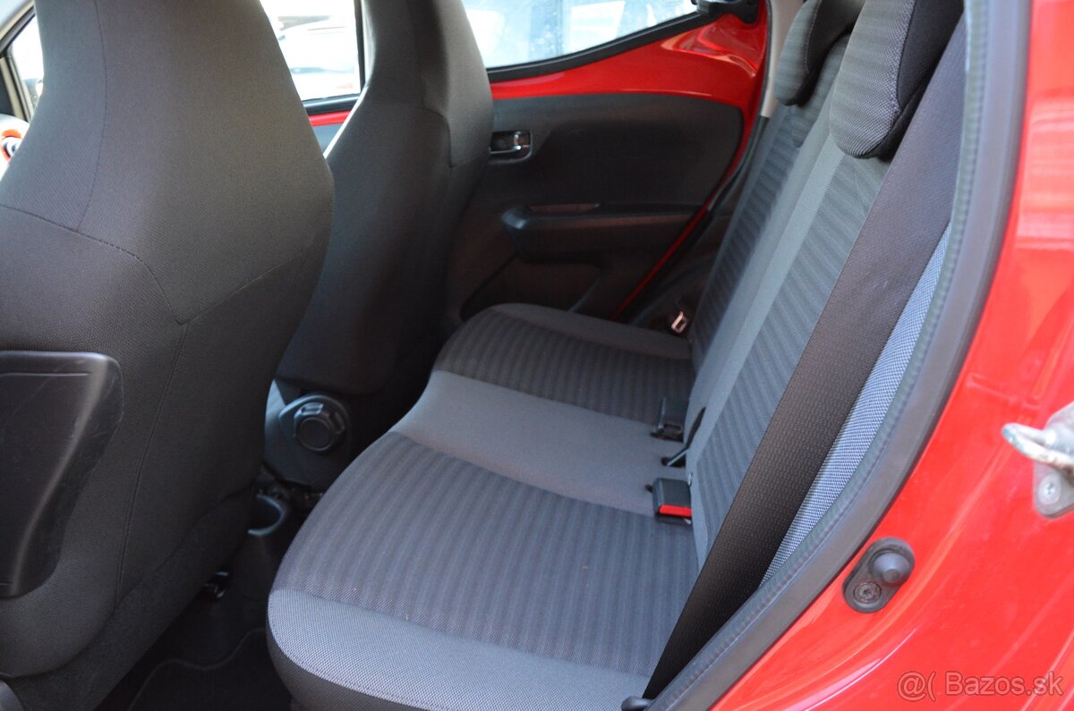 Toyota Aygo 1,0i AT5 53 KW - 13