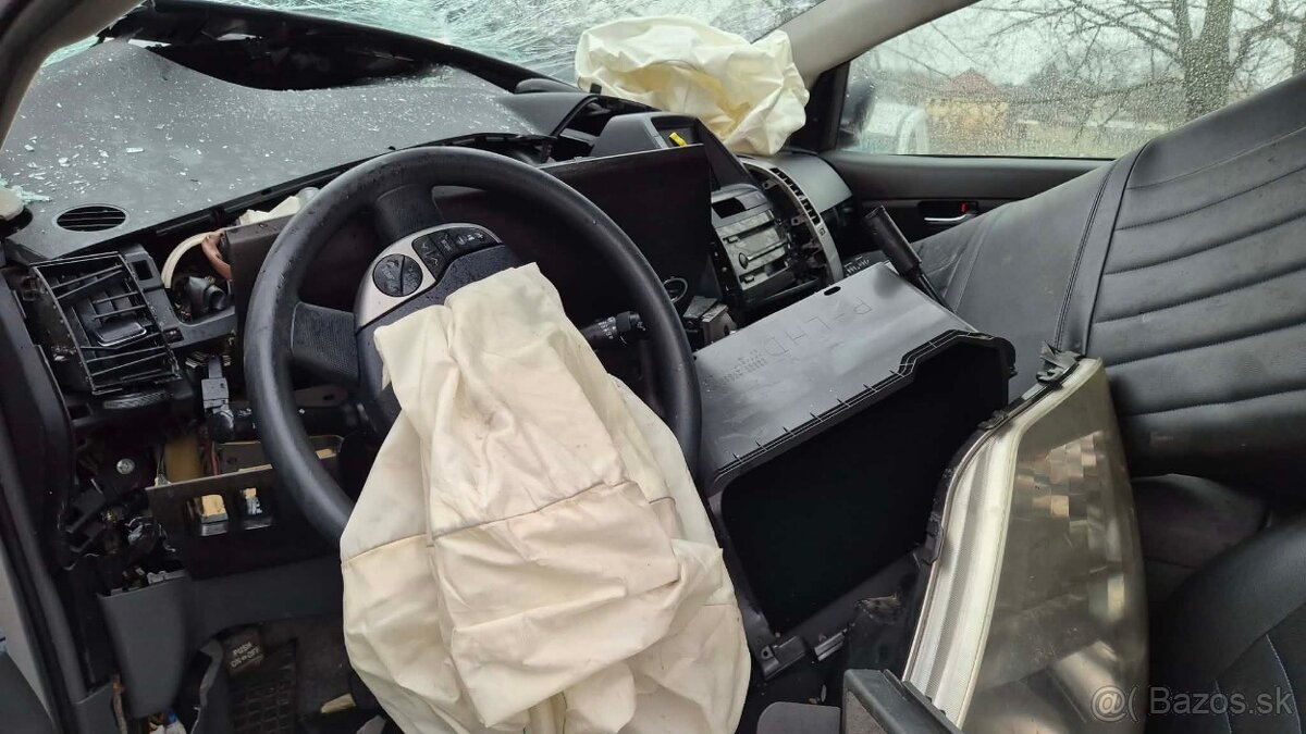 Toyota Prius 1,5i 57kw - 13