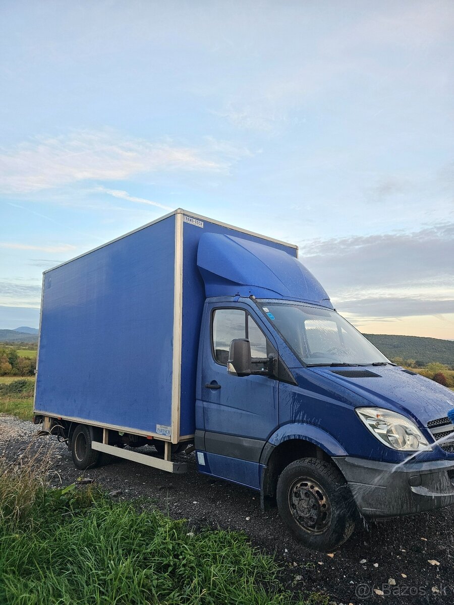 Mercedes-Benz Sprinter s hudraulickým čelom - 13