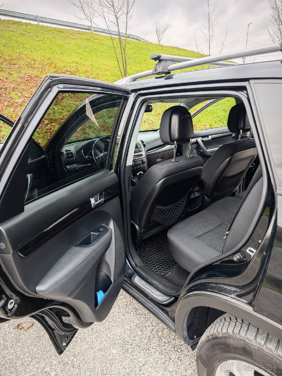 Sorento 2.2 CRDi 4WD, Slovenské, pravidelný servis, Nová STK - 13
