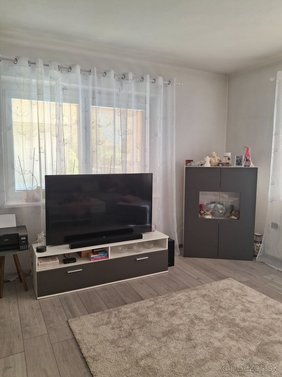 Na predaj čiastočne prerobený poschodový dom - 13