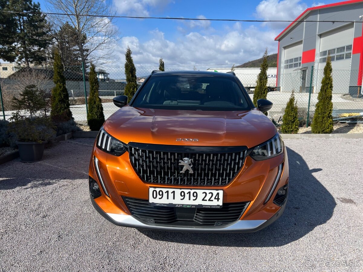Peugeot 2008 1.2 PureTech 130 GT EAT8 - 13