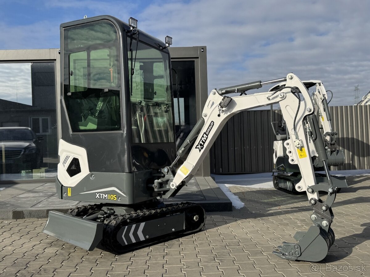 Minibagr XTM X10S PRO s kabinou - 13
