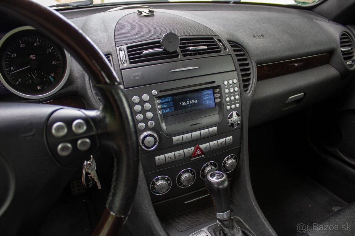 Mercedes-Benz SLK 350 - 13