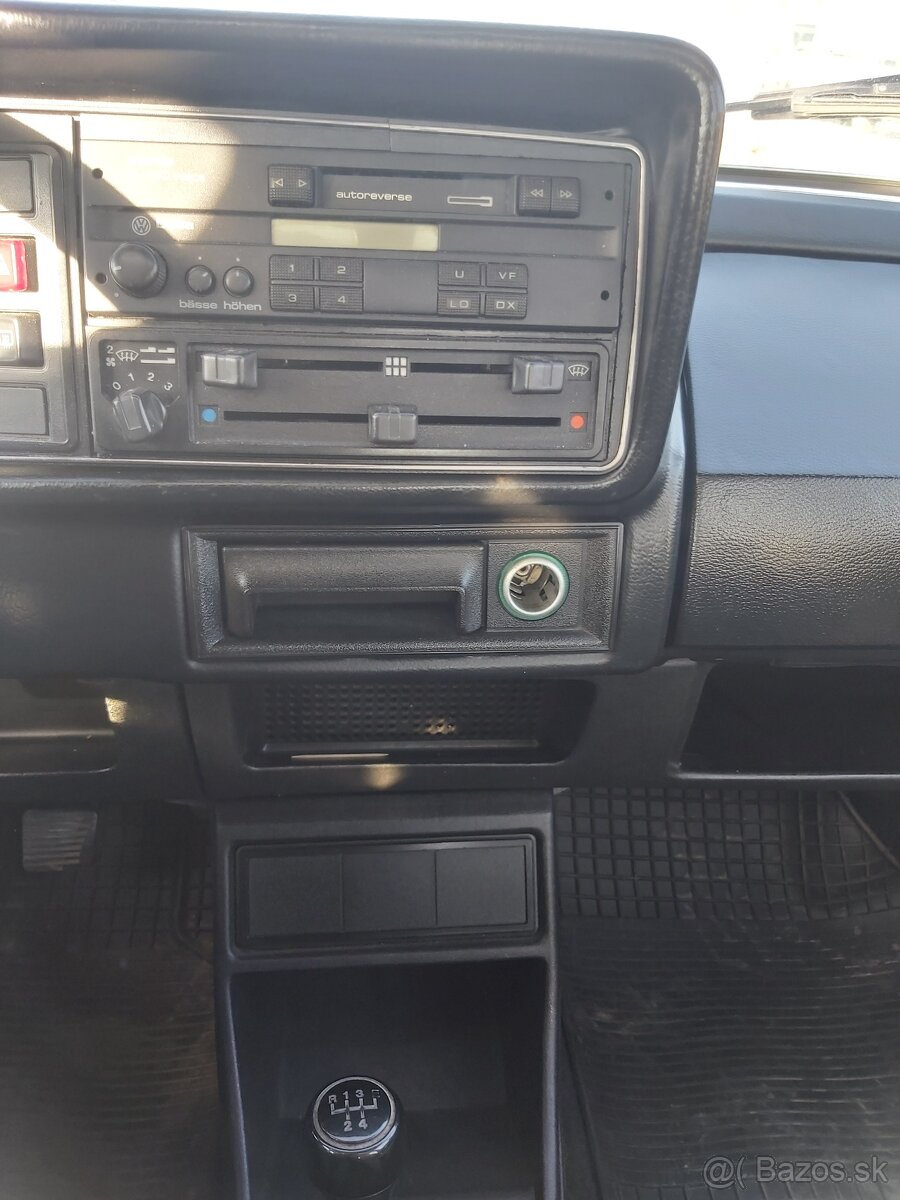 Volkswagen Golf - 13