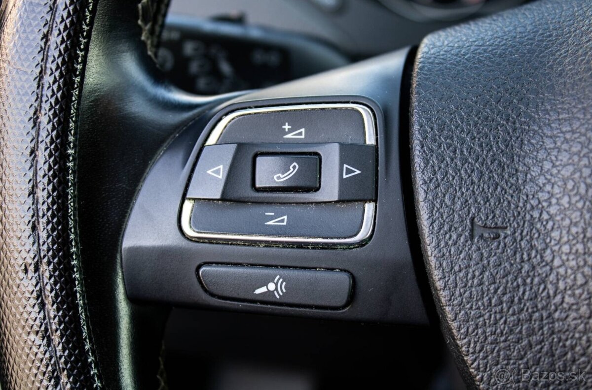 Volkswagen Jetta 1.6 TDi / 77 kW / 2013 - 13