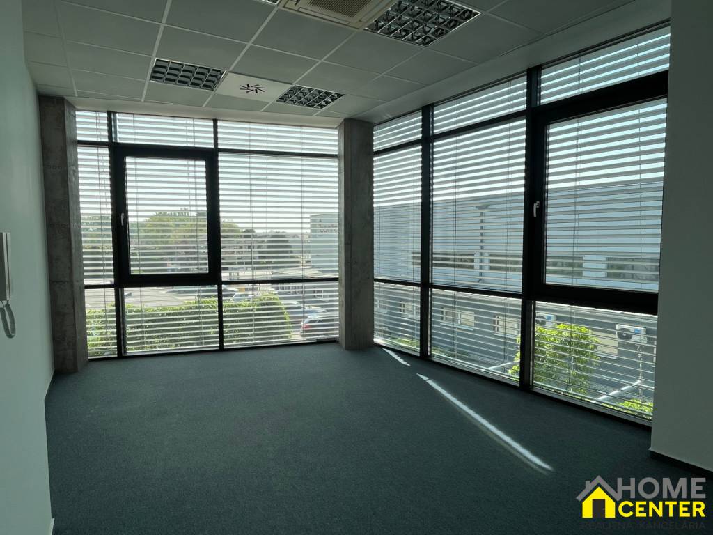 PRENÁJOM kancelárií v lukratívnej budove, Hadovská cesta, Ko - 13