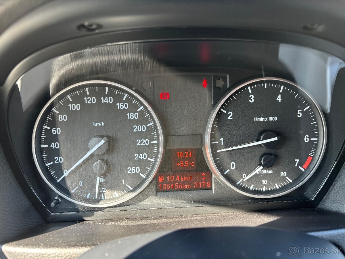 BMW 316i E90 – 1. majiteľ, garážované - 13