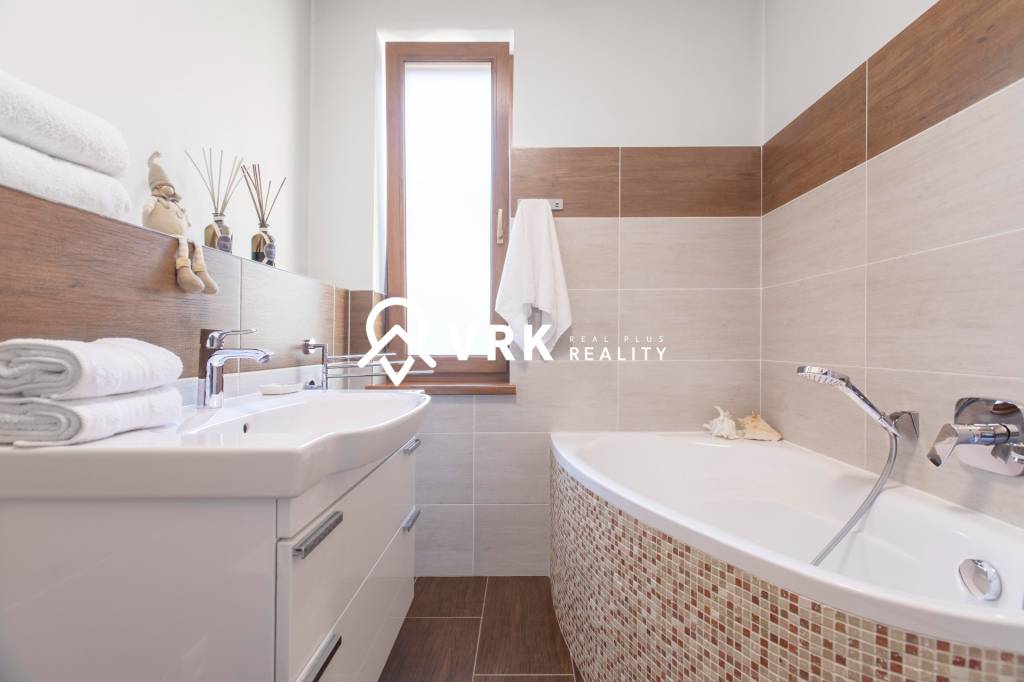 RODINNÝ DOM, KOŠICE-PEREŠ - 13