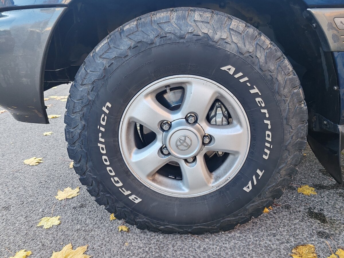 BFGoodrich All Terrain T/A KO2 285/75 R16 - 13