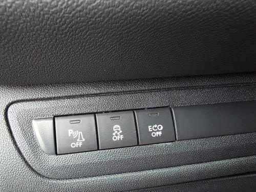 Peugeot 208 1.6 Hdi - 13