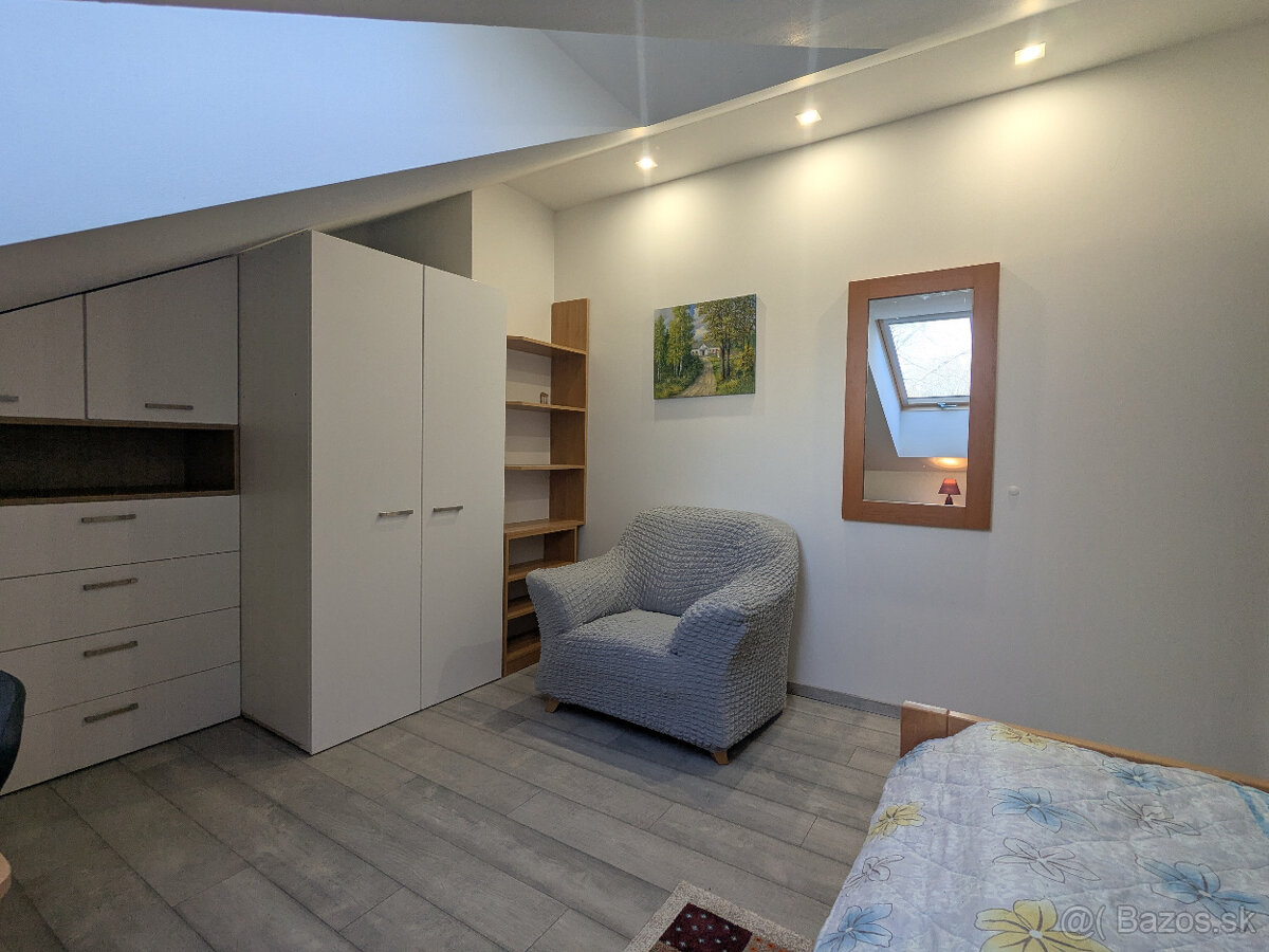 Štýlový, novorekonštruovaný 2-izbový blízko Centra - 13