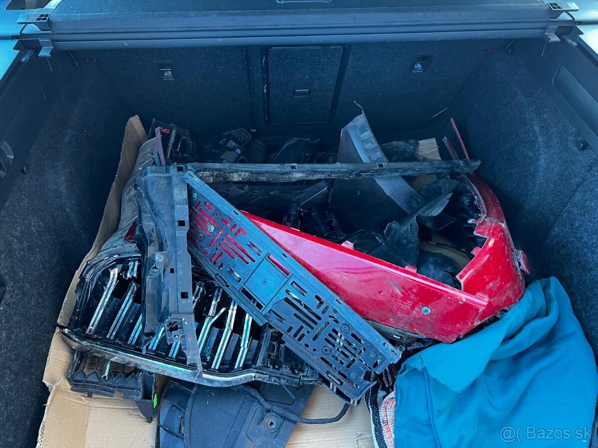 ŠKODA SUPERB COMBI 147kW 2.0TDI DSG - 13