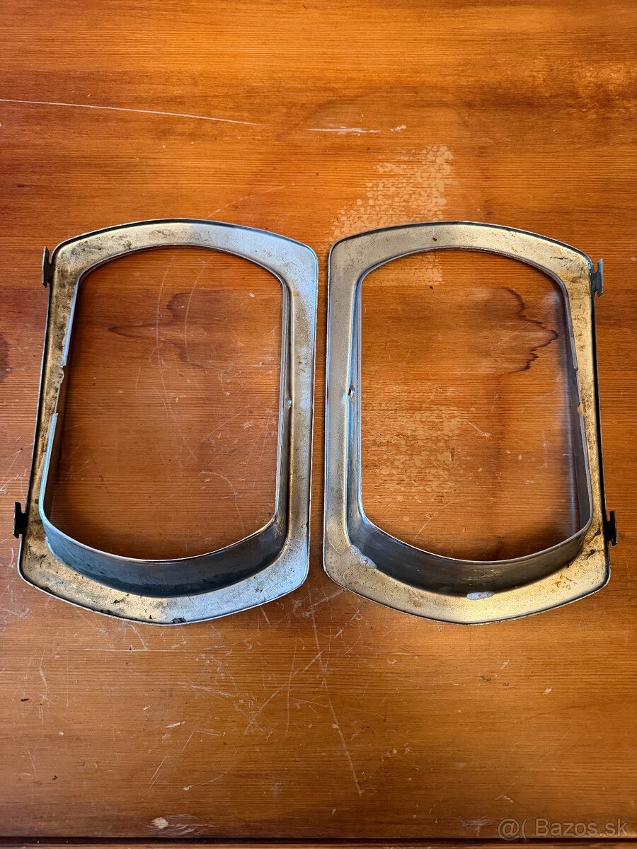 2x Rýchlomer / tachometer a rámčeky svietiel Wartburg 353 - 13