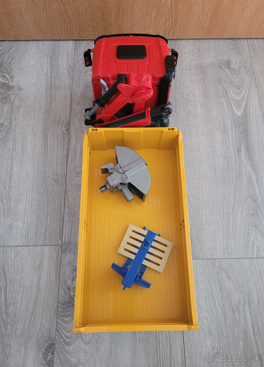 Bruder nakladne auto s rukou - 13