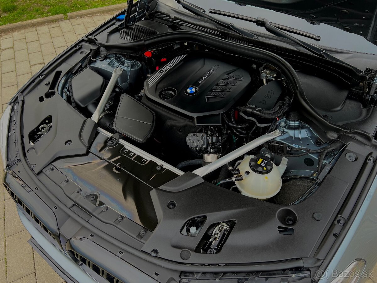 BMW 520D xDrive M-Packet - 13