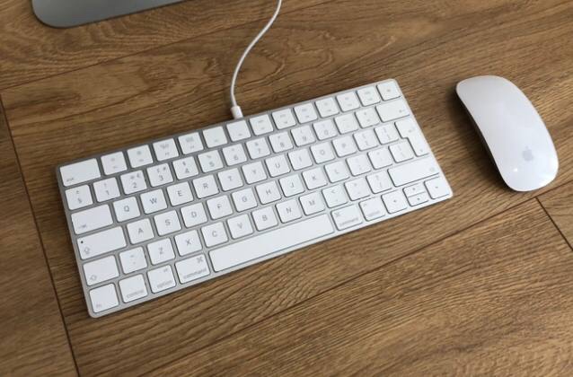 iMac Apple 27-palcový - 13