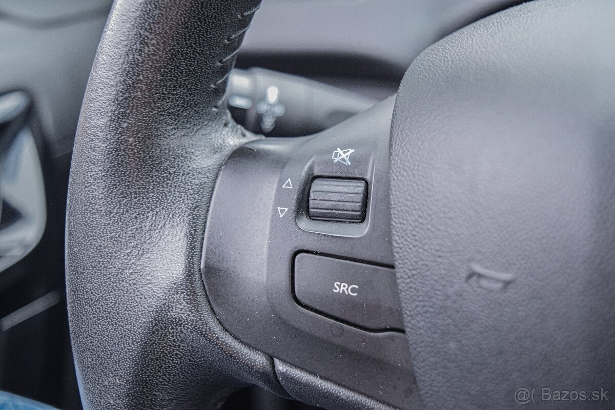 Peugeot 208 1.2 PureTech - 13