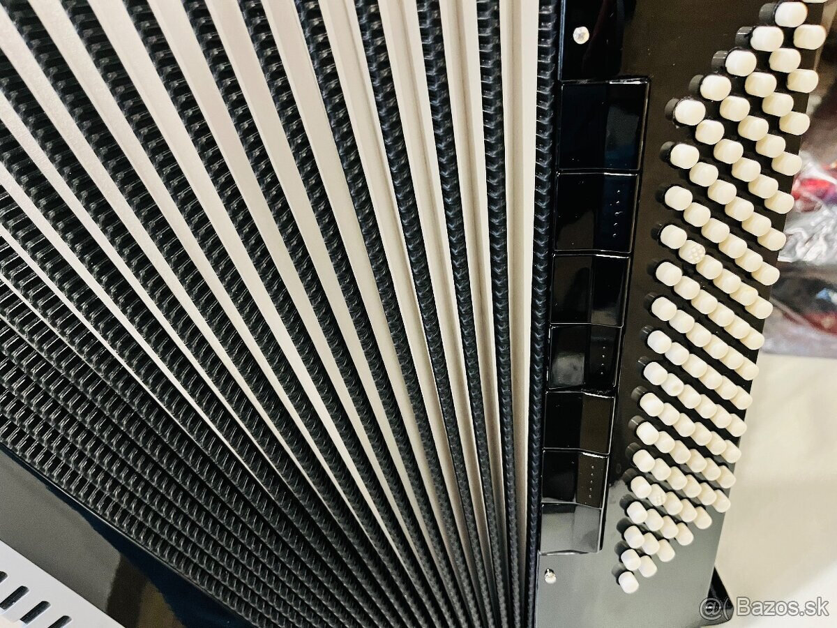 redám akordeón HOHNER VENTURA IV 96 BAS- špičkový akordeón- - 13