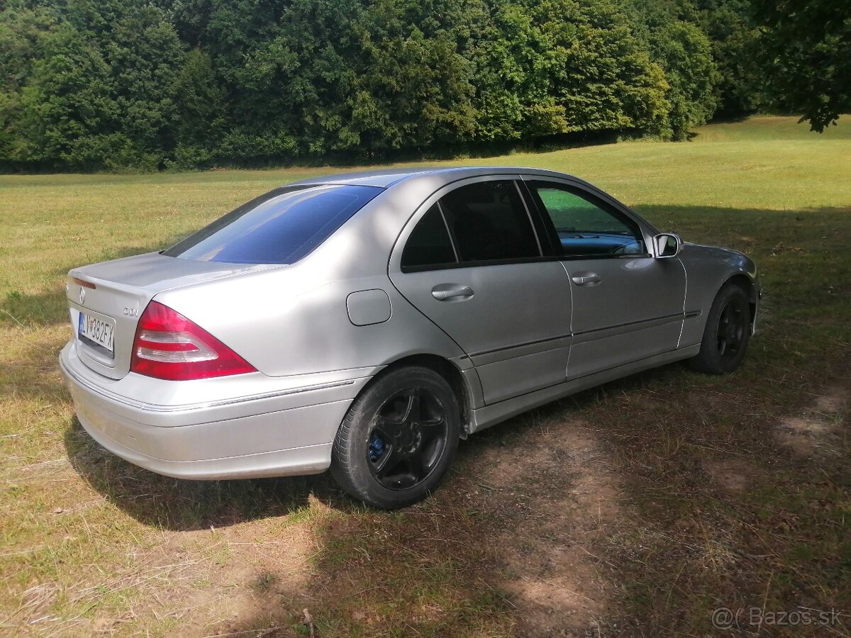 Mercedes C 220 CDI - 13