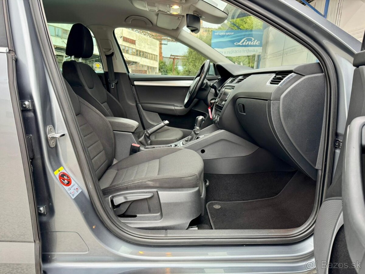 Skoda octavia 3 combi 2.0 tdi style - 13