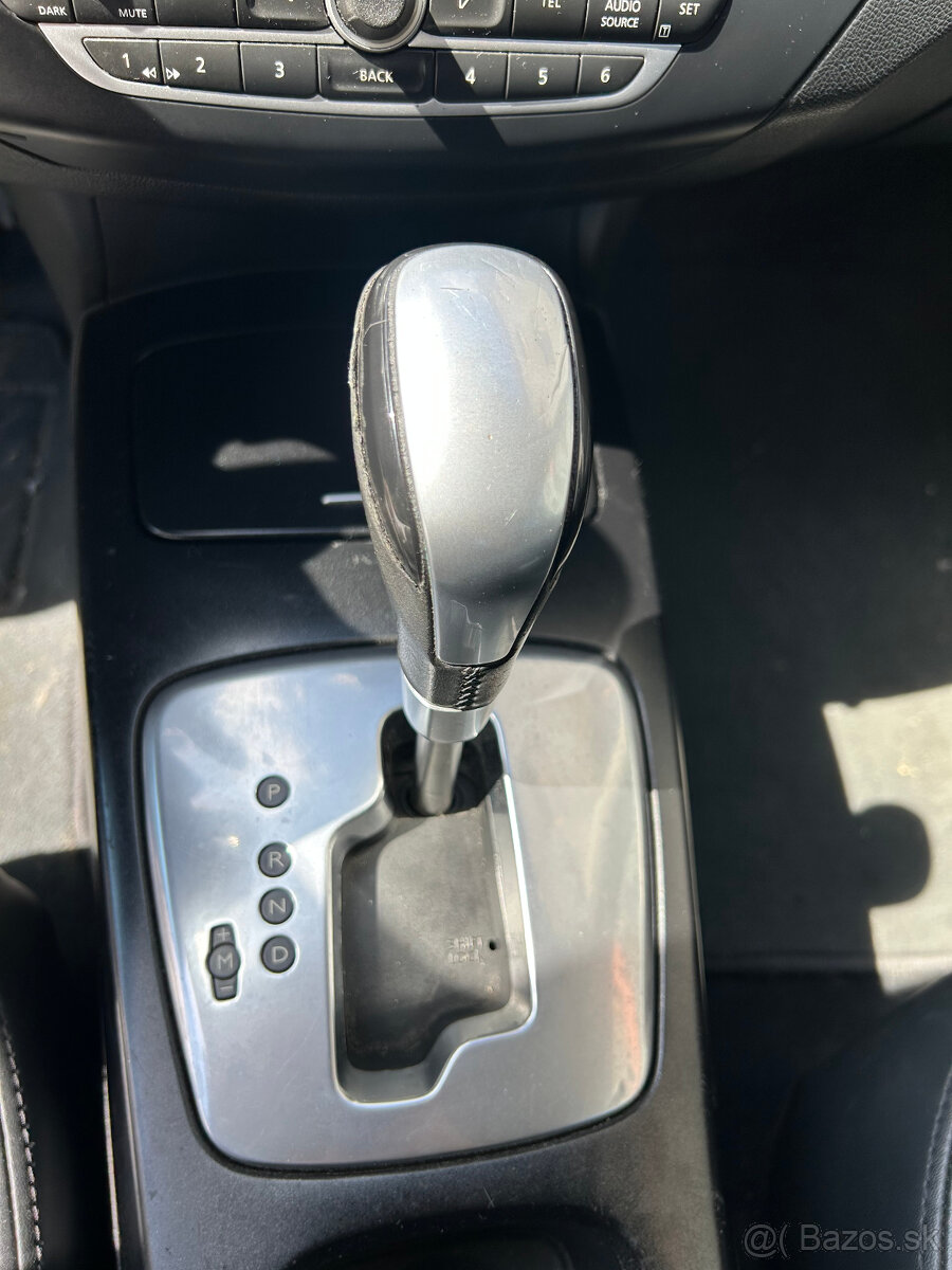 Renault Laguna 2.0 dCi - 13