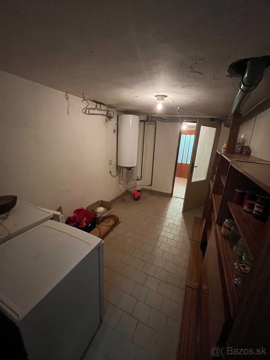 Na predaj RD v obci Malá nad Hrononom - 13