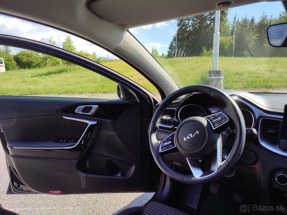 Kia Ceed 2025 Gold – čiern - 13