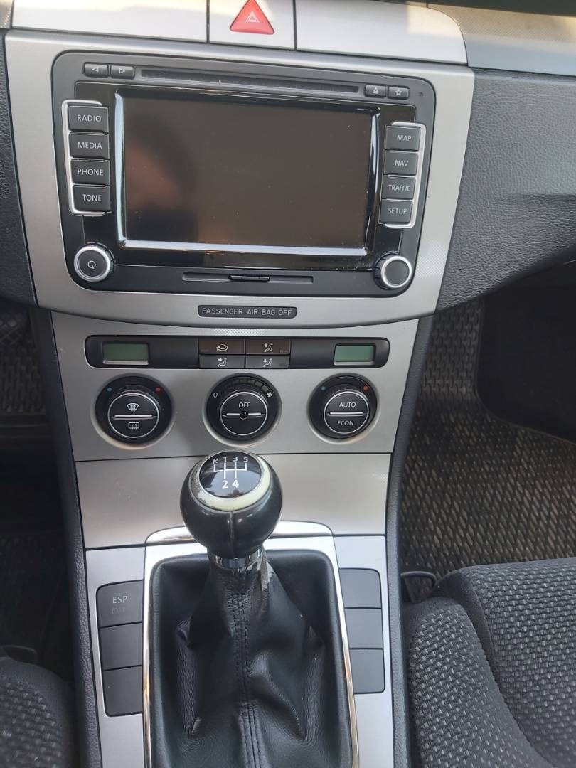 Volkswagen Passat - 13