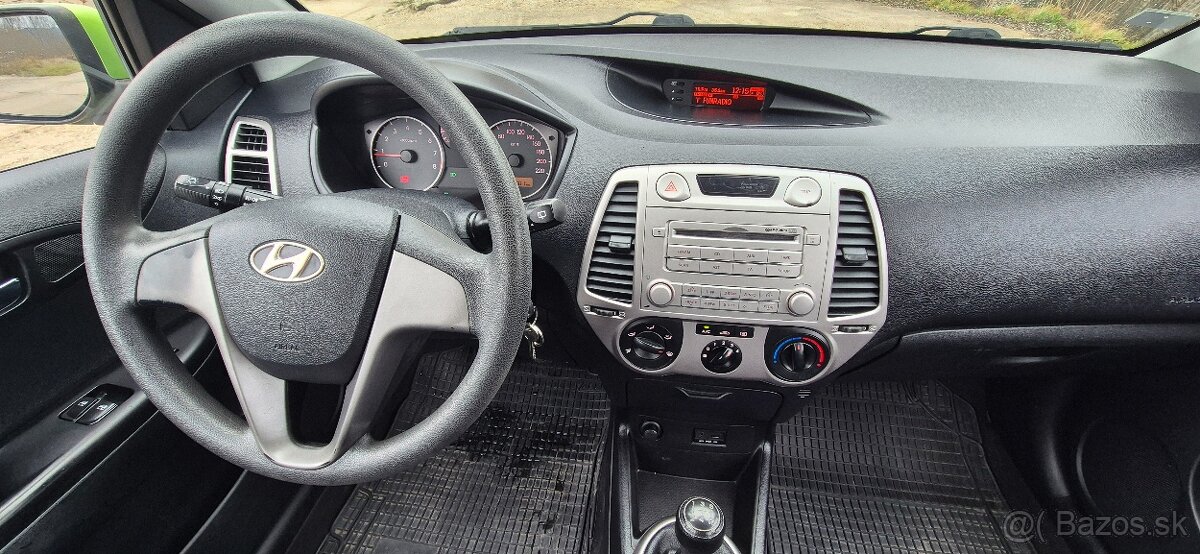 Hyundai i20, 2009, 1.2 57kw 4-valec - 13