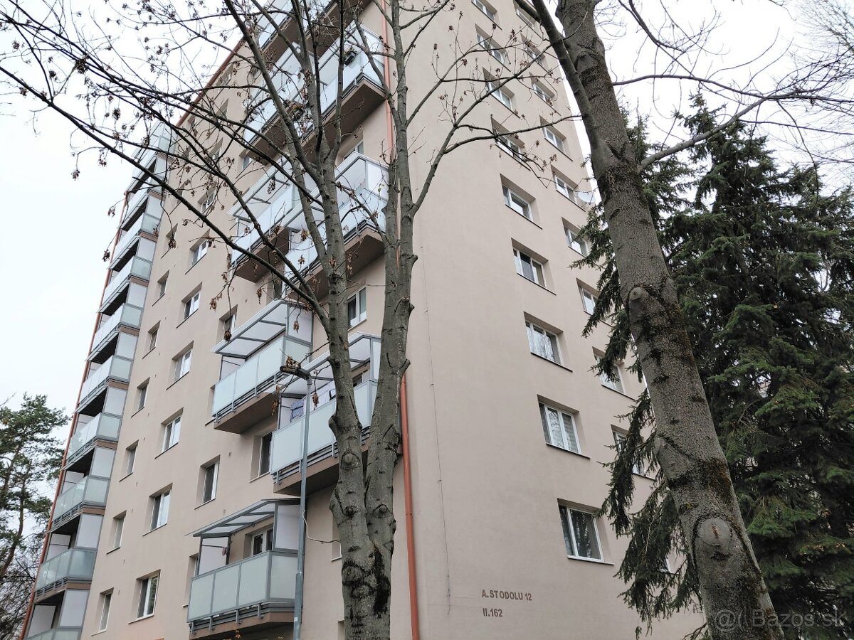 Slnečný, teplý 3 izb. s balkónom, A. Stodolu, Prievidza - 13