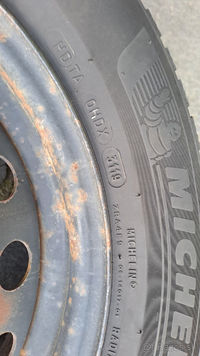 Zimné pneumatiky na plechových diskoch Fiat Tipo s puklicami - 13