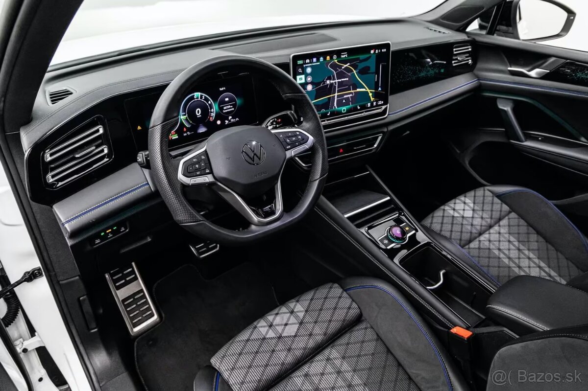 Volkswagen Tiguan - 13