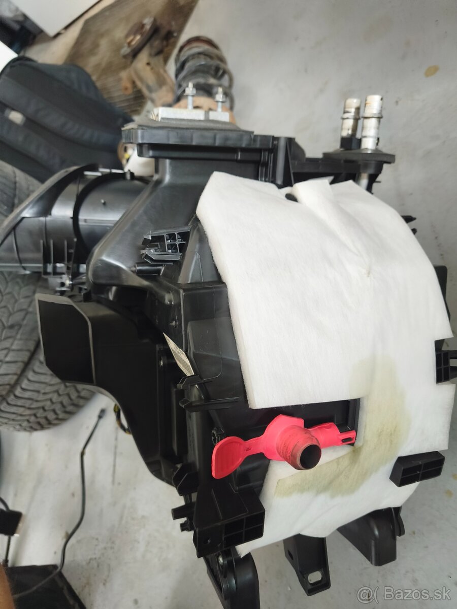 Rozpredám Citroen c3 1.2vti - 13